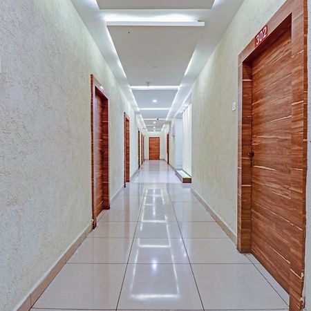 Hotel O Aditya Grand Inn Guntur Exterior photo