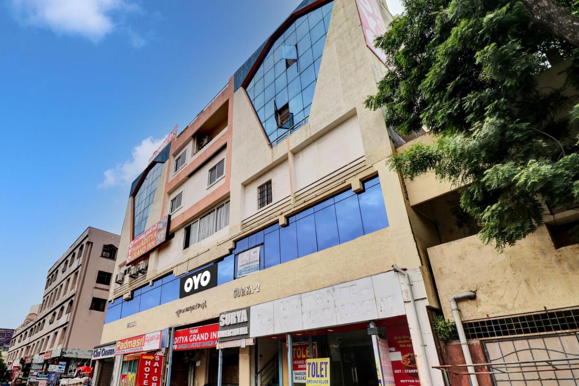 Hotel O Aditya Grand Inn Guntur Exterior photo